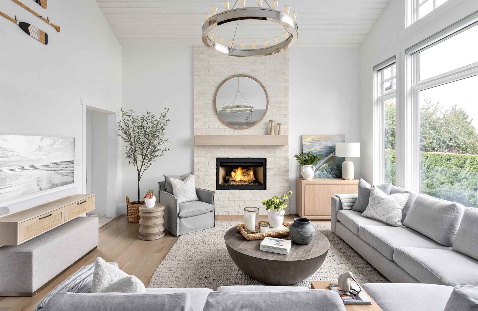 West Vancouver Home: A Modern Coastal Design for Active Family Living ...