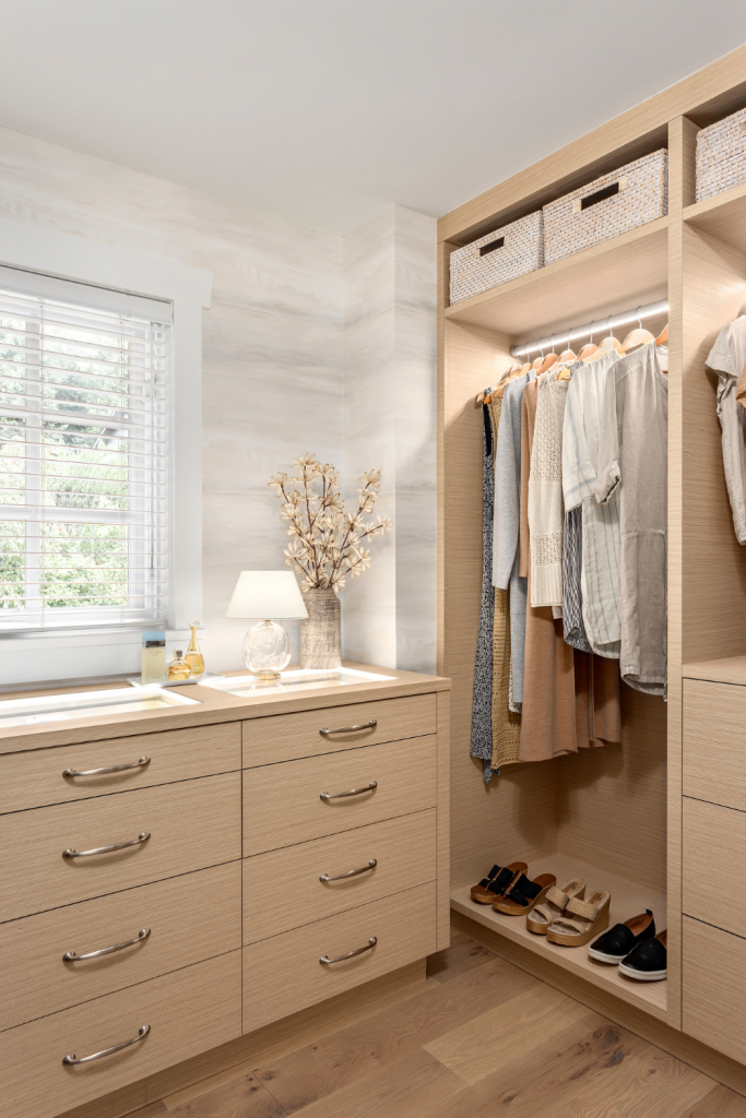 simply-home-decorating-west-vancouver-walk-in-closet-custom-millwork-interior-design-vancouver-furnishing